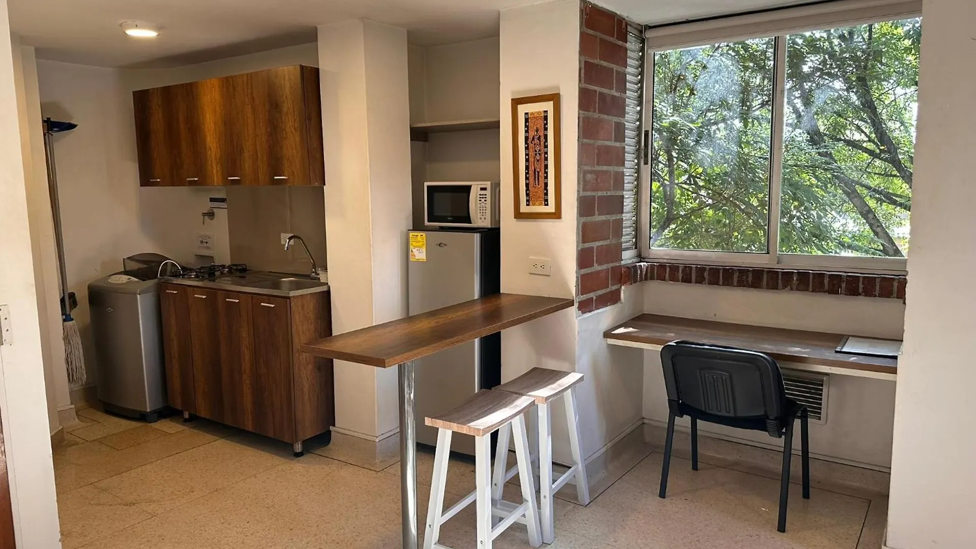 Amoblados Medellin Laureles location